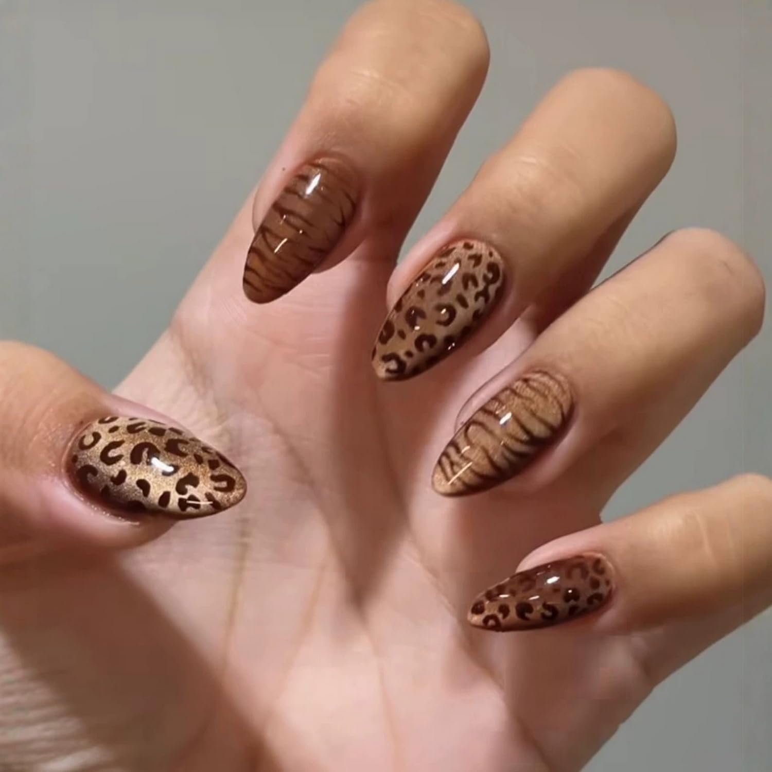 Floral Press-On Fake Nails Set for Elegant Manicure Styles