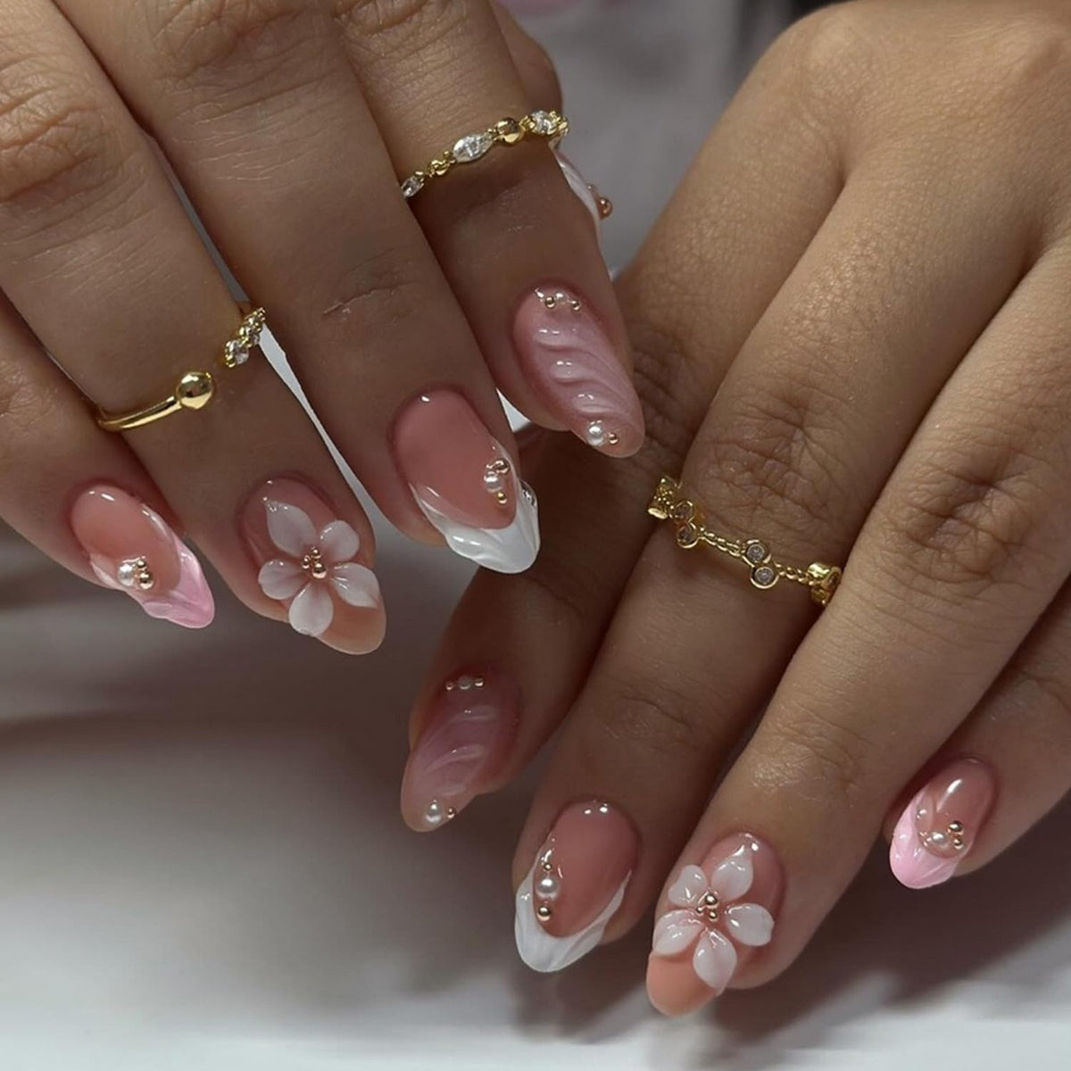 Floral Press-On Fake Nails Set for Elegant Manicure Styles