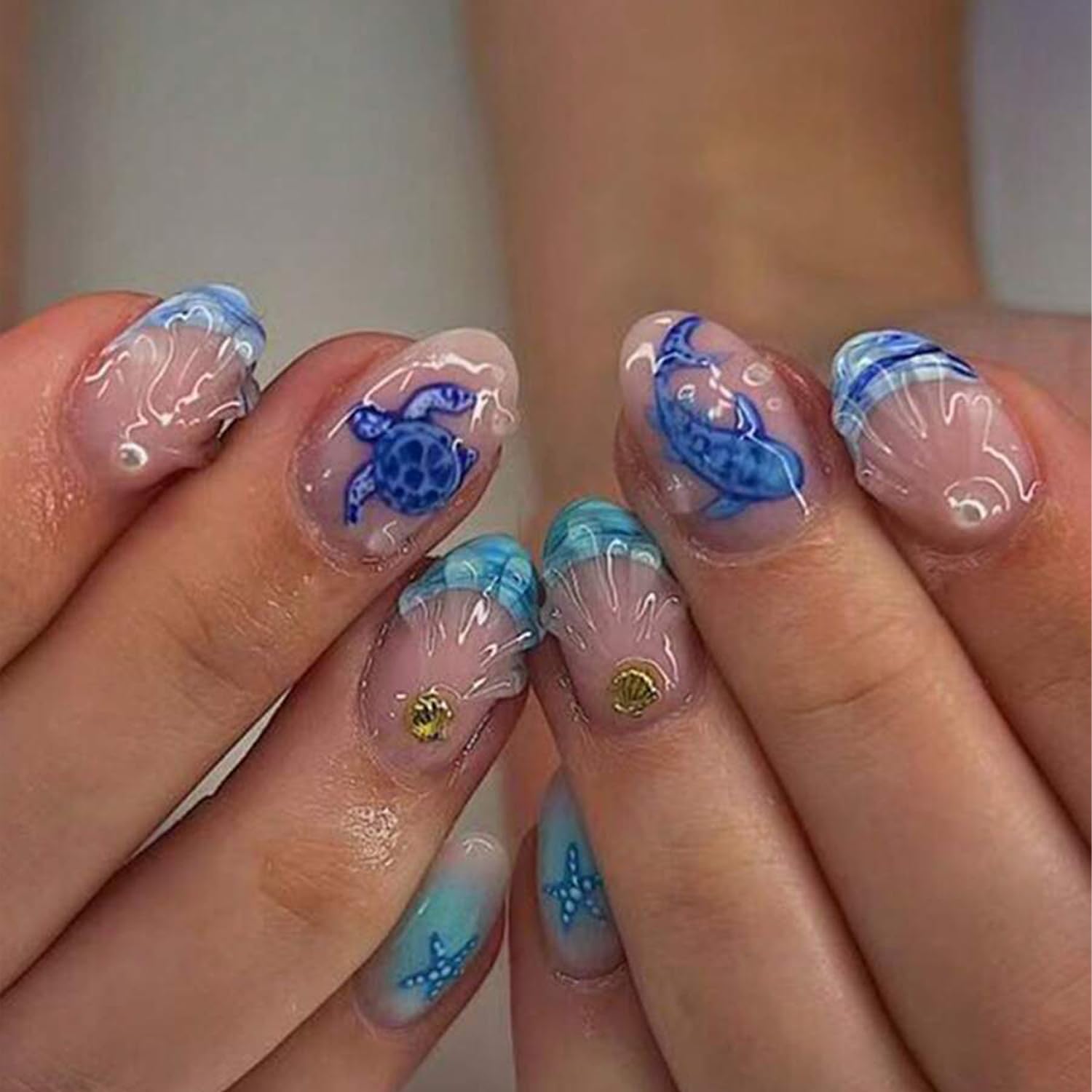 Floral Press-On Fake Nails Set for Elegant Manicure Styles