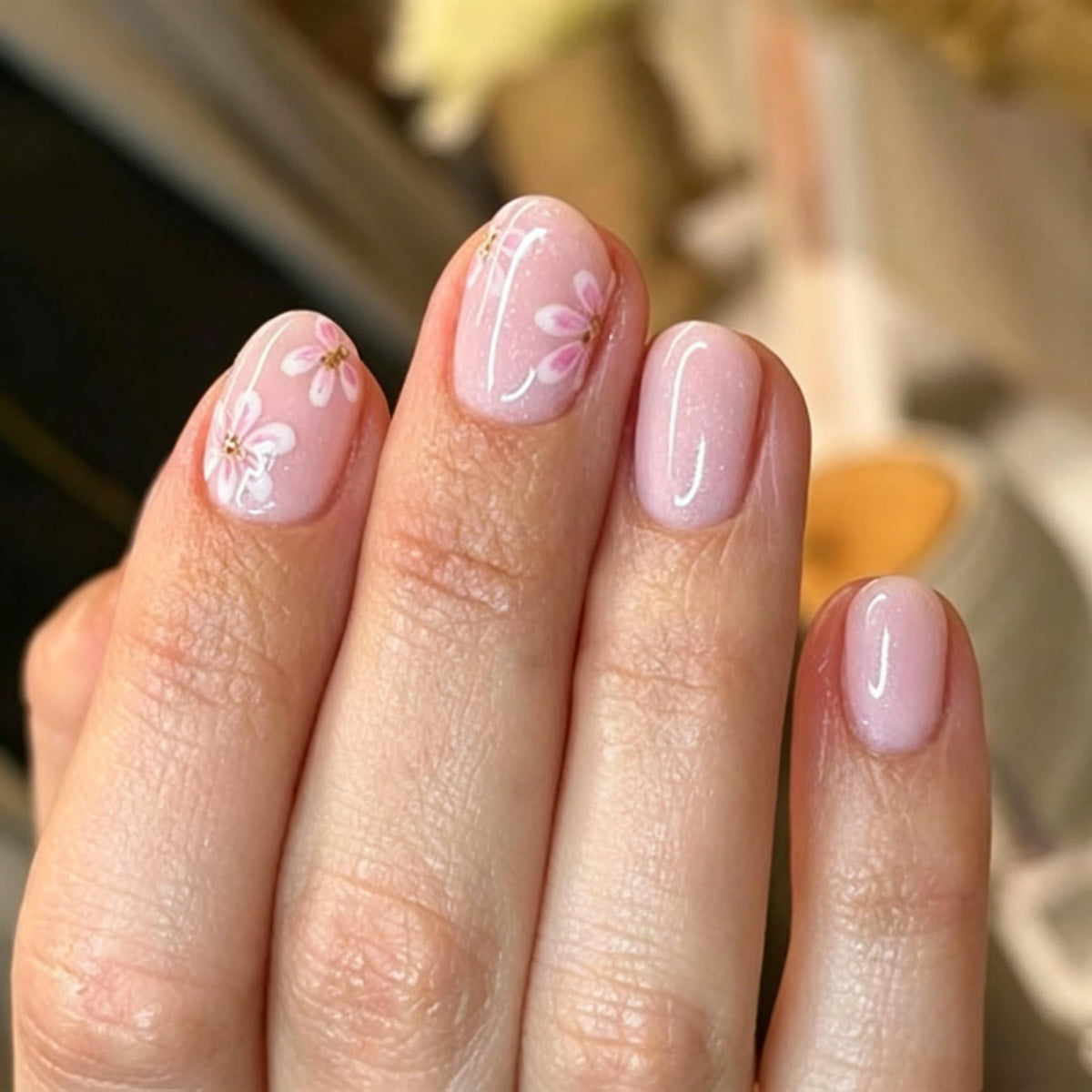 Floral Press-On Fake Nails Set for Elegant Manicure Styles