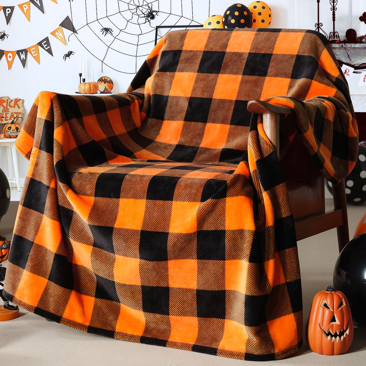 Buffalo Plaid Fleece Throw Blanket for Couch, Sofa & Bed
